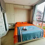 Pattaya Center Luxurious Garden Apartment 2