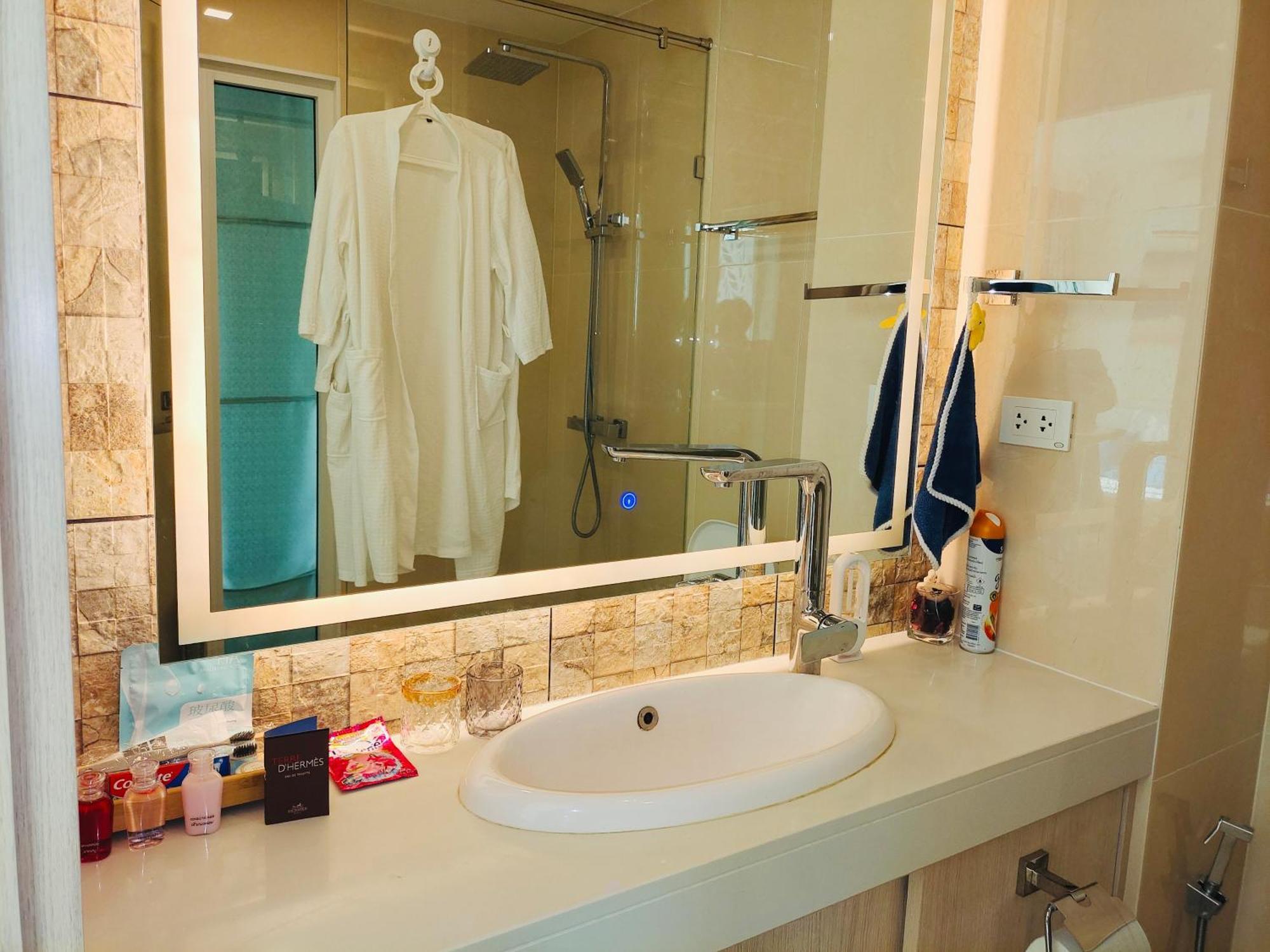 Apartemen Center Luxurious Garden 2 *